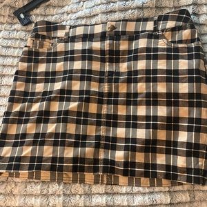 Plaid mini skirt